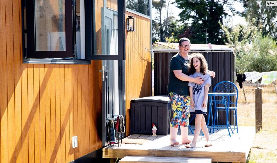 “Buying a Tiny House Was the Best Decision..” New Zealand Single Mum Says
